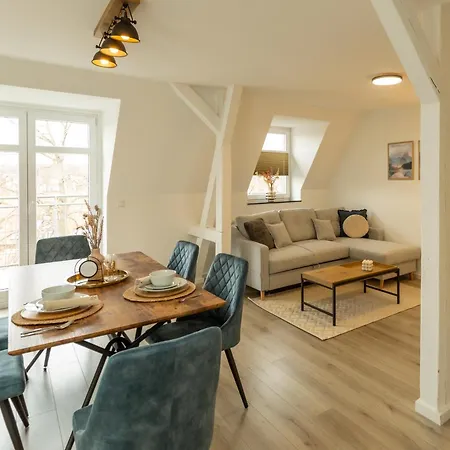Soulscape - Kompakter Loft-wohnraum Mit Lift Direkt In Wohnung, Modern, Zentrumsnah, Gratis Wifi Daire