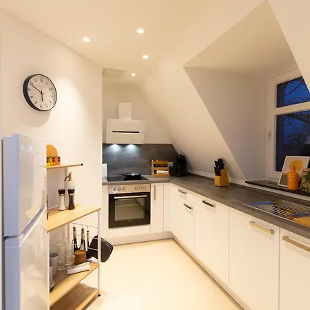 Soulscape - Kompakter Loft-wohnraum Mit Lift Direkt In Wohnung, Modern, Zentrumsnah, Gratis Wifi Apartment *